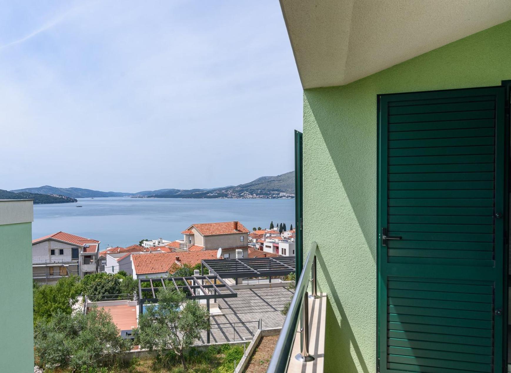 Appartment Mi Mara Ciovo Trogir Exterior photo